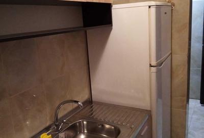 Apartament cu 2 camere decomandat în Micro 6 - 6