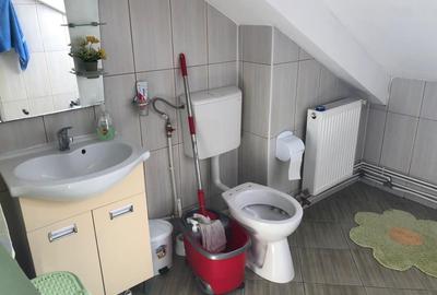 Apartament cu 2 camere decomandat în Micro 6 - 6