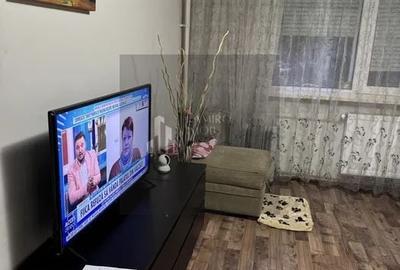 Apartament cu 2 camere semidecomandat, mobilat în Brâncoveanu