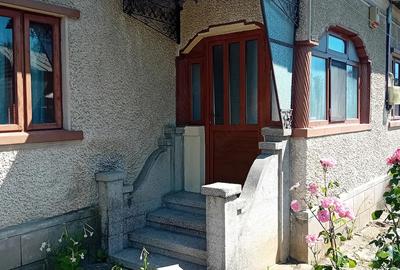 Casă cu 4 camere cu Teren 1400 Mp în Ghirdoveni - 5