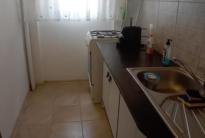 Apartament cu 2 camere semidecomandat în P-ța Victoriei - 11