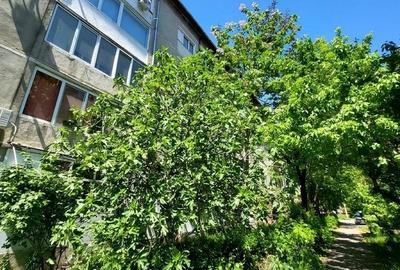 Apartament cu 2 camere semidecomandat, mobilat în Circumvalațiunii - 8
