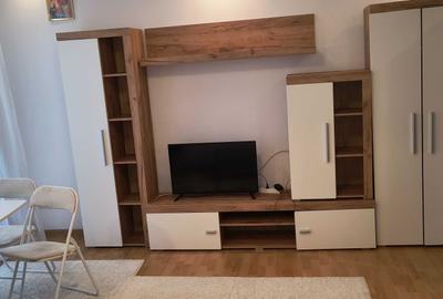 Garsonieră decomandată în Gară