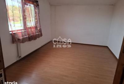 Casă cu 5 camere cu Teren 2400 Mp în Dragomirești