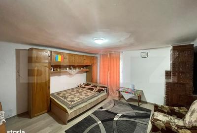 Casă cu 3 camere în Leamna de Sus - 1