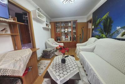 Apartament cu 2 camere semidecomandat în Km 4 - 9