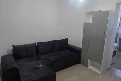 Garsonieră semidecomandată în CET - 8