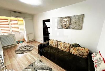 Apartament cu 3 camere semidecomandat în Craiovița Nouă