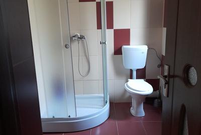 Casă cu 4 camere decomandat în Central - 2