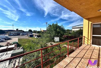 Apartament cu 3 camere decomandat în Central - 11