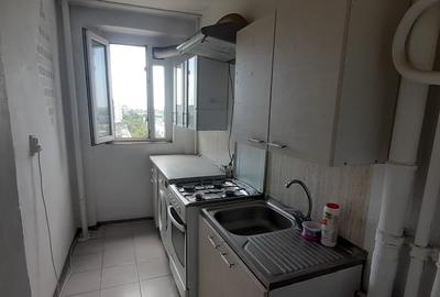 Apartament decomandat în Drumul Taberei