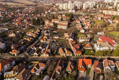 Casă cu 2 camere cu Teren 384 Mp în Simeria - 1