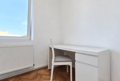 Birou, de 76 mp, în Central