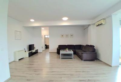 Apartament cu 2 camere decomandat, mobilat în Torontalului
