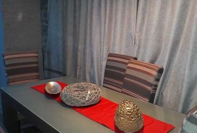 Apartament cu 3 camere decomandat în Runcu - 1