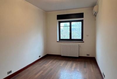 Casă individuală cu 7 camere cu Canalizare în Băneasa - 16
