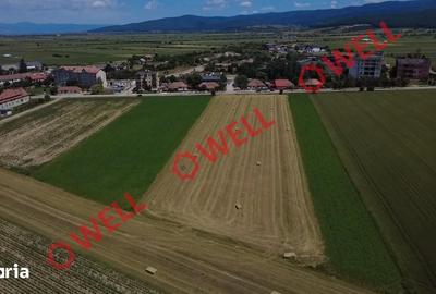 Teren de 10300 mp, în Central - 1