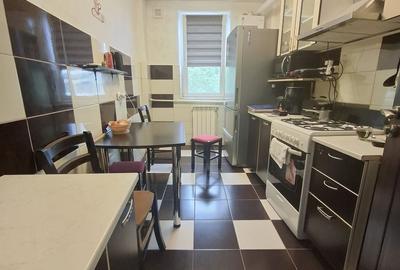 Apartament cu 3 camere decomandat în Ultracentral