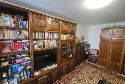 Apartament cu 2 camere decomandat în Rahova