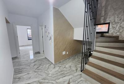 Casă individuală cu 4 camere cu Teren 440 Mp în Miroslava