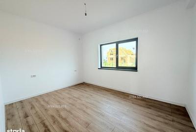 Casă cu 3 camere decomandat cu Teren 354 Mp în Berceni