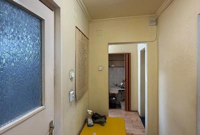 Spațiu comercial, de 54 mp, în Central - 1