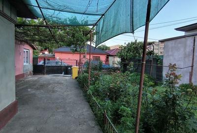 Casă cu 4 camere cu Teren 294 Mp în Central