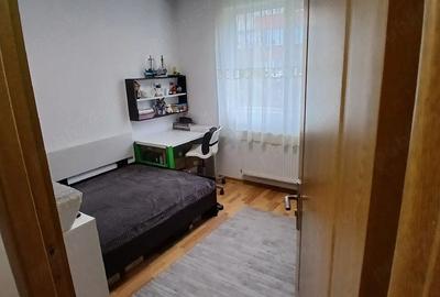 Apartament cu 2 camere decomandat în Progresul