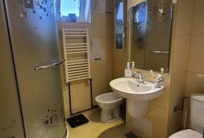 Apartament cu 3 camere în Vasile Alecsandri