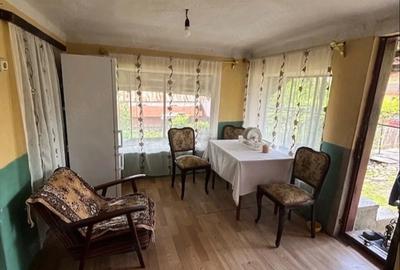 Casă cu 5 camere cu Teren 571 Mp în Central