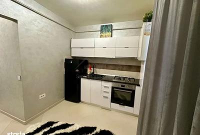 Garsonieră decomandată, mobilată în Central