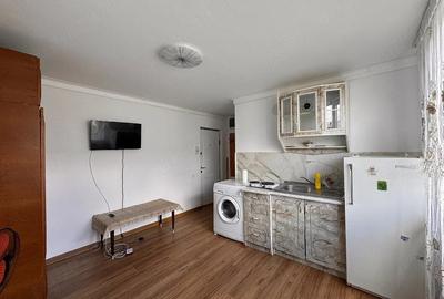 Garsonieră decomandată în Dacia