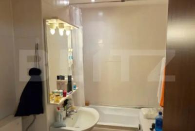 Apartament cu 2 camere decomandat în Complex Studențesc