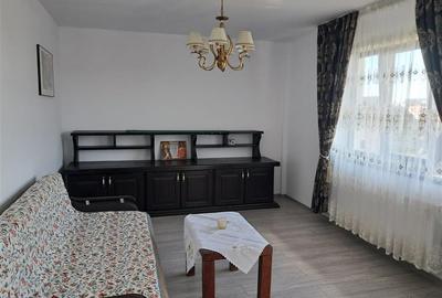 Apartament cu 2 camere decomandat, mobilat în Sfântu Ilie