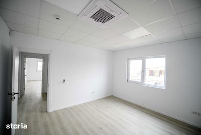 Spațiu comercial, de 490 mp, în Central - 3