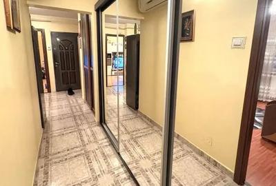Apartament cu 3 camere decomandat în - 2