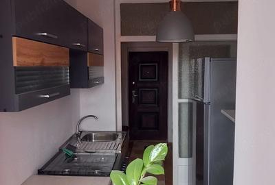 Apartament cu 2 camere semidecomandat în Olimpia-Stadion