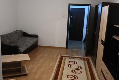 Garsonieră decomandată în Km 4 - 2