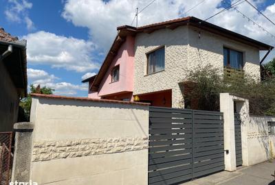Casă cu 5 camere cu Teren 600 Mp în Someșeni