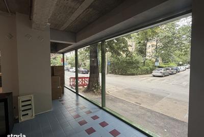 Spațiu comercial, de 65 mp, în Central