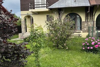 Apartament cu 3 camere decomandat în Central - 3