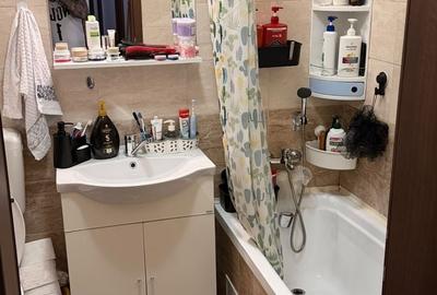 Apartament cu 3 camere decomandat în Rahova