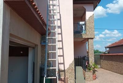 Casă în Central