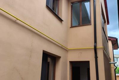 Casă cu 4 camere în Central - 4