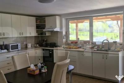 Casă cu 2 camere cu Teren 1000 Mp în Central - 8