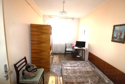 Apartament cu 3 camere semidecomandat în Micro 19 - 4