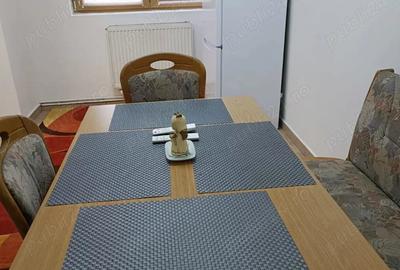Apartament cu 4 camere decomandat în Central