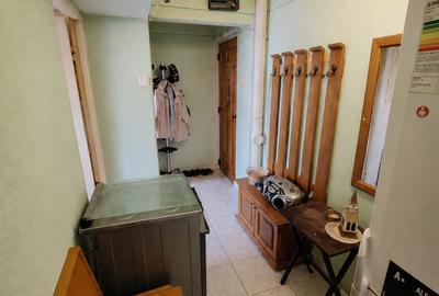 Apartament cu 3 camere semidecomandat, mobilat în Circumvalațiunii - 5