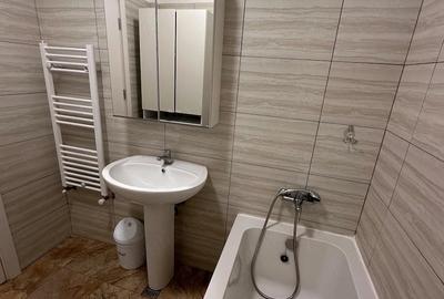 Apartament cu 2 camere decomandat în Drumul Taberei