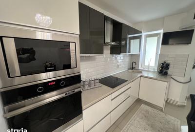 Apartament cu 3 camere în Micro 16 - 4